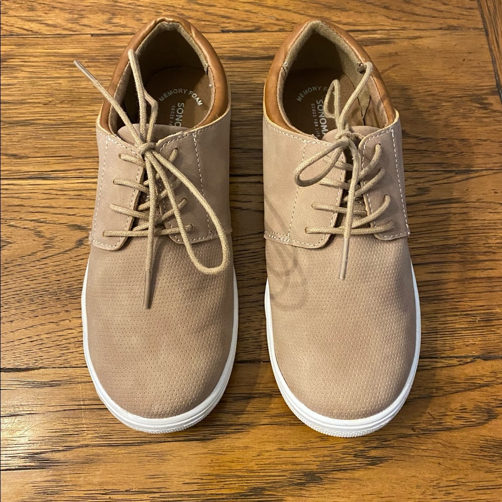 Boys lace up oxfords